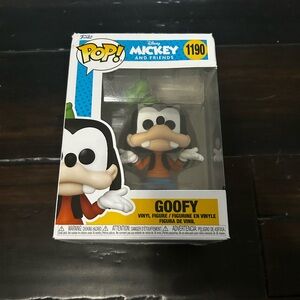 Disney Goofy Pop! Vinyl Figure with Blue and White Outfit